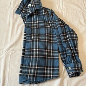 American Eagle Blue Plaid Button-Up Shirt